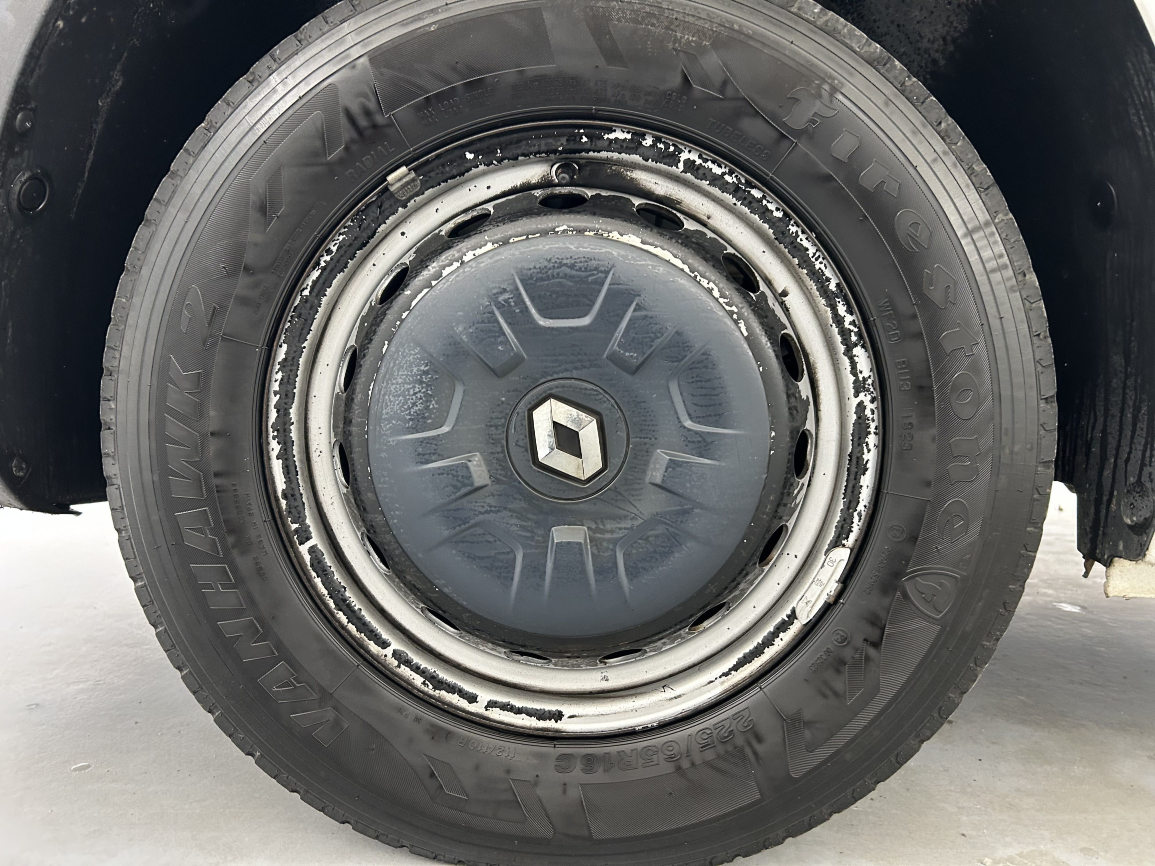 Vente en ligne Renault Master 3 Châssis Cabine BENNE L2 F3500 2.3 DCI 135 au prix de 25 990 €