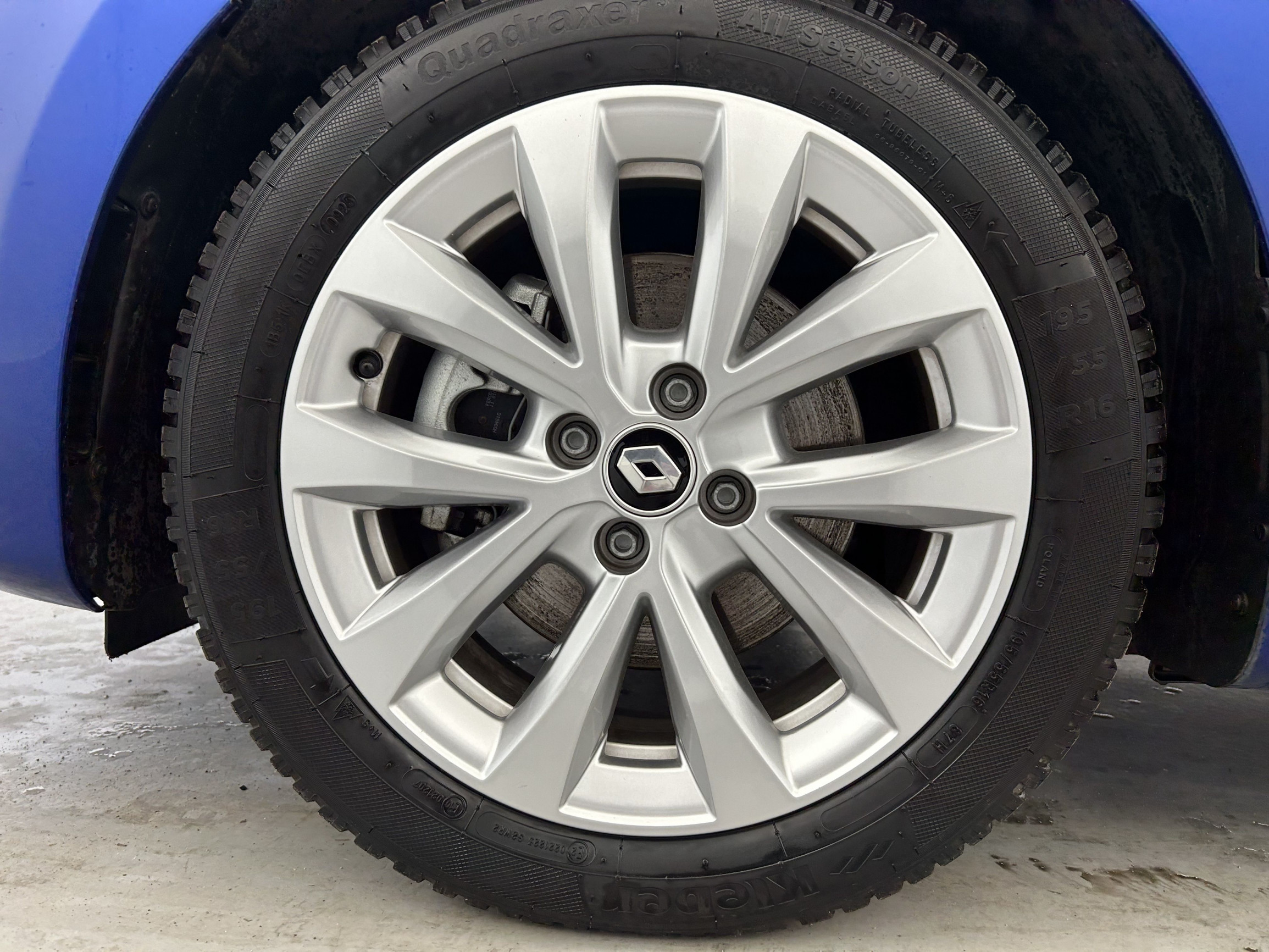 Vente en ligne Renault Clio 5 Clio E-Tech full hybrid 145 au prix de 18 990 €