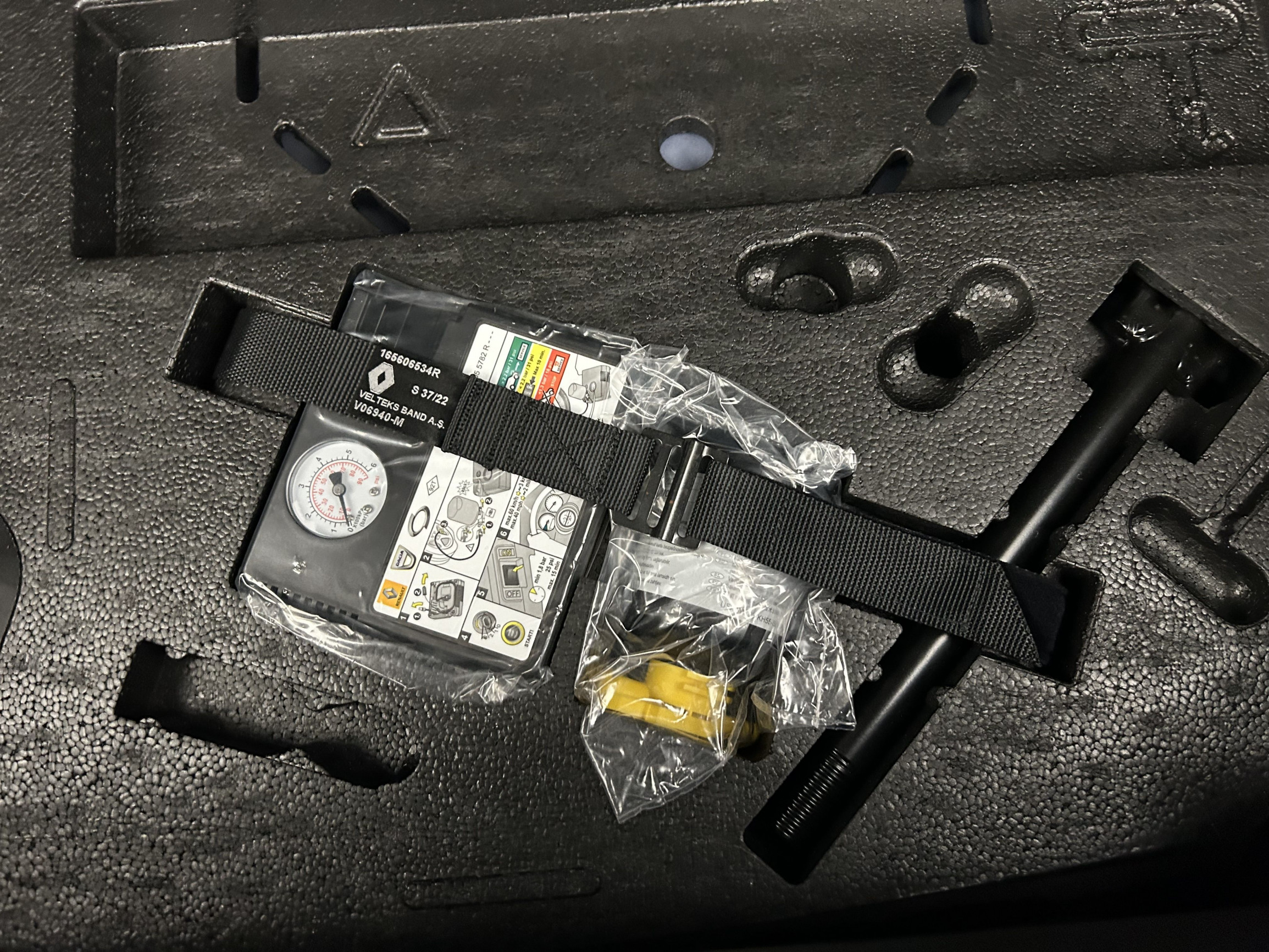 Vente en ligne Renault Clio 5 Clio E-Tech full hybrid 145 au prix de 18 990 €