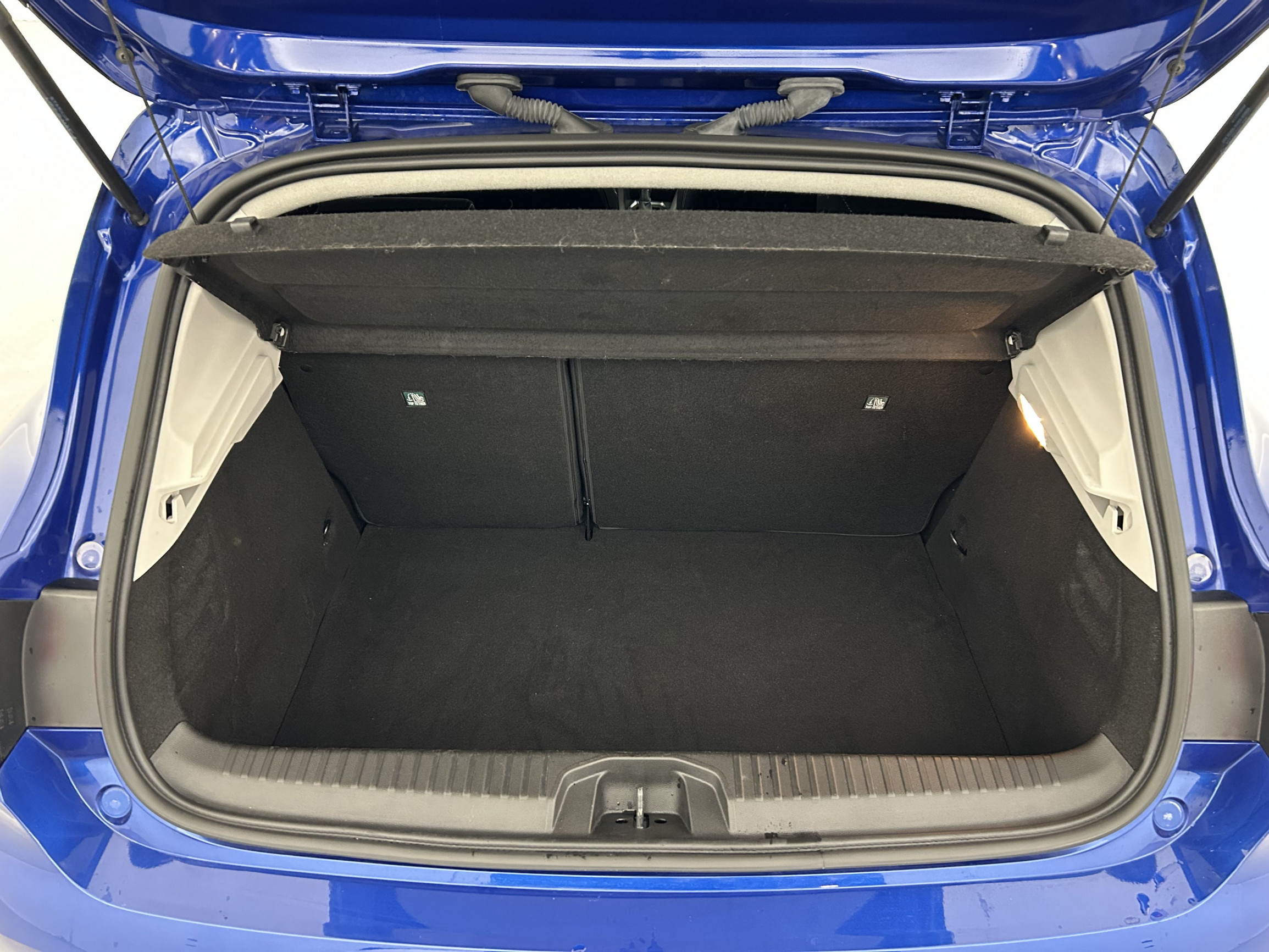 Vente en ligne Renault Clio 5 Clio E-Tech full hybrid 145 au prix de 18 990 €