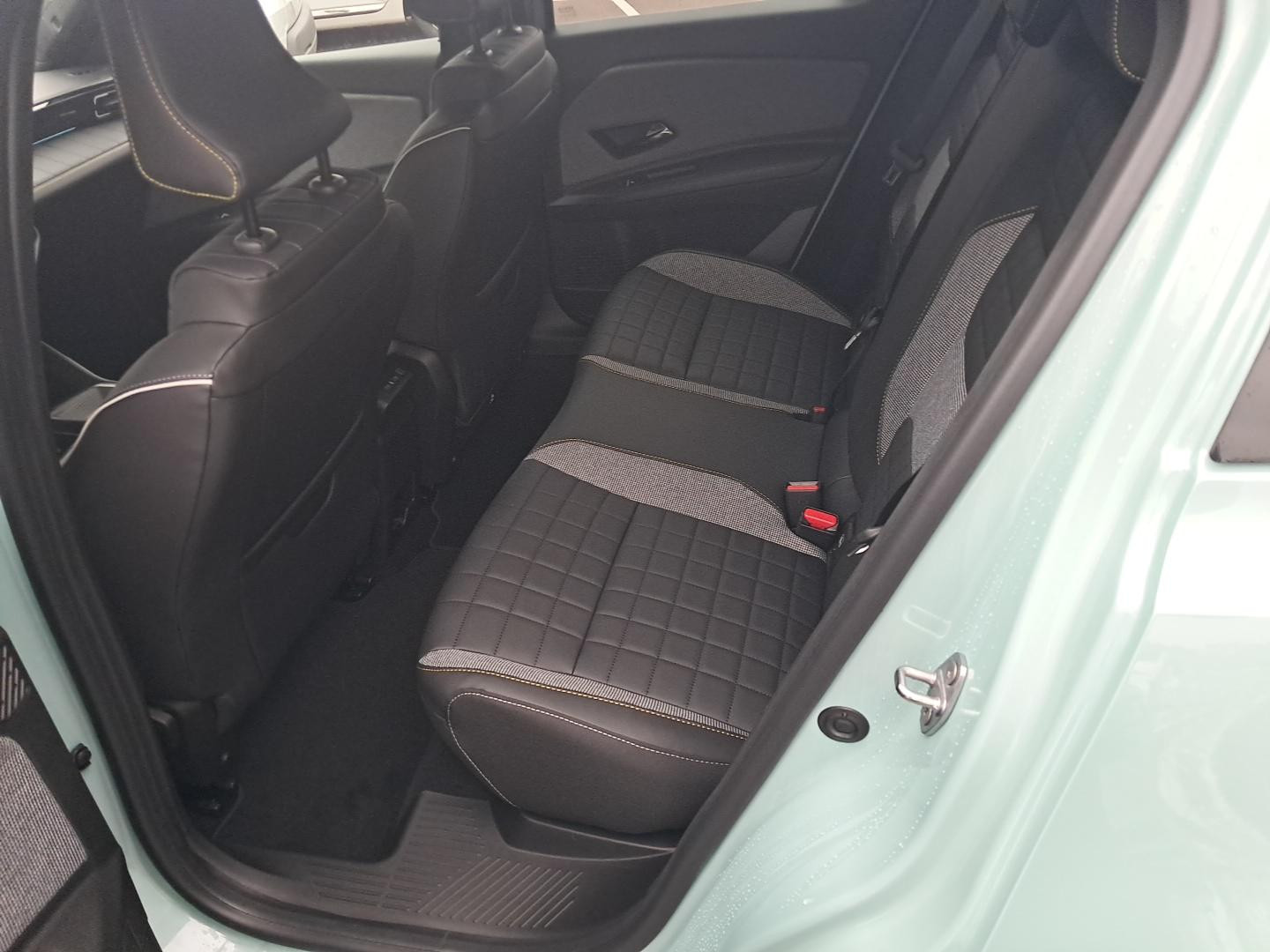 Vente en ligne Renault R4 E-Tech  150 ch autonomie confort au prix de 35 790 €