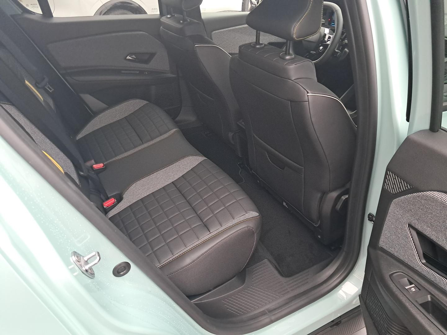 Vente en ligne Renault R4 E-Tech  150 ch autonomie confort au prix de 35 790 €