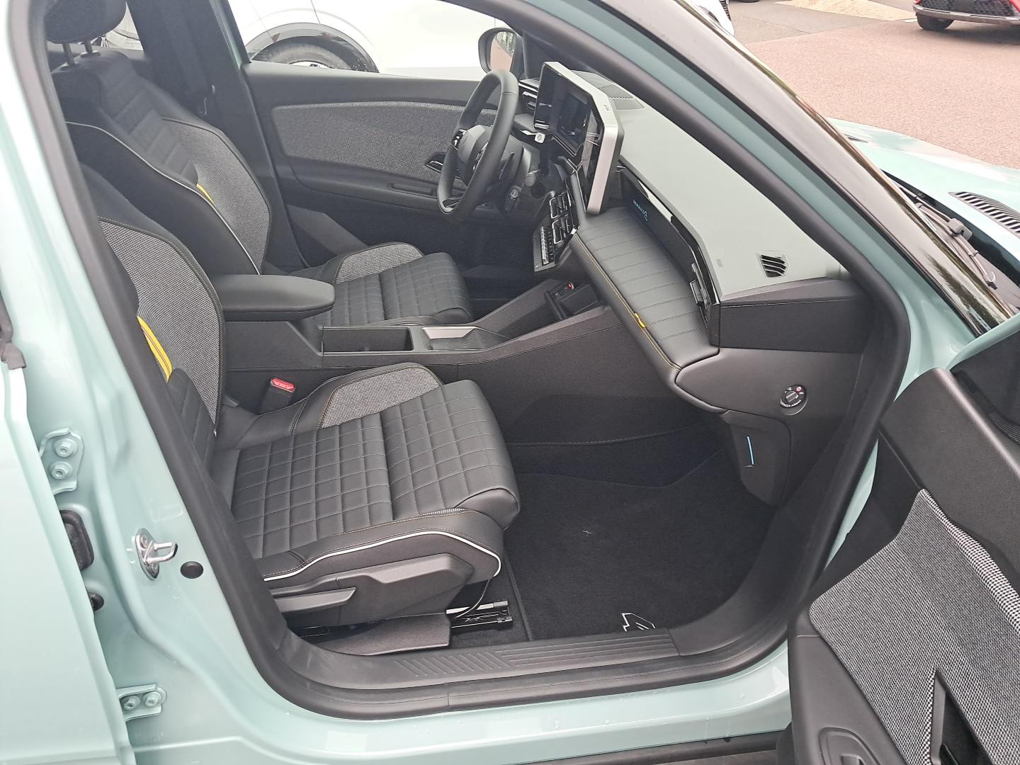 Vente en ligne Renault R4 E-Tech  150 ch autonomie confort au prix de 35 790 €