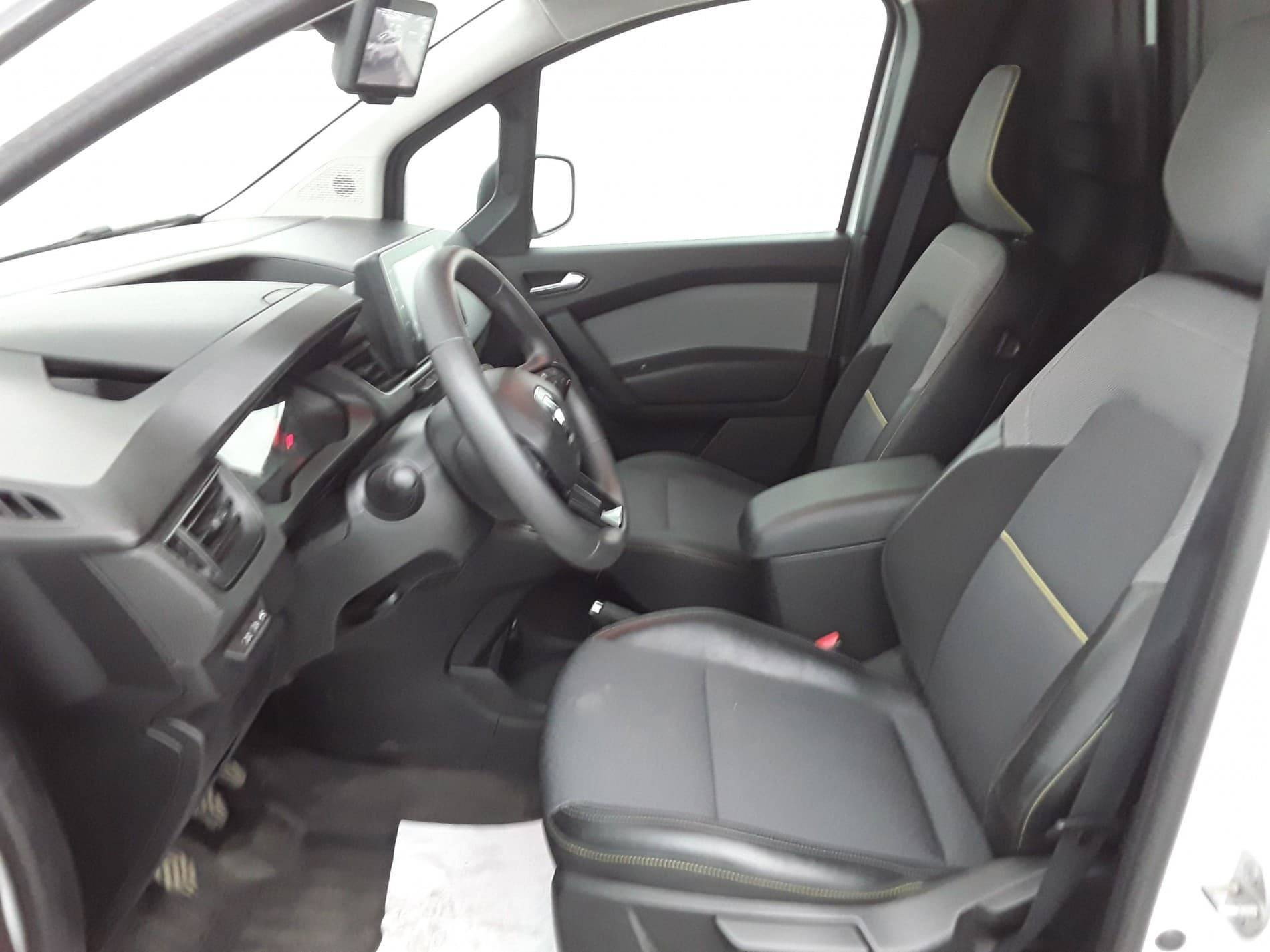 Vente en ligne Renault Kangoo Van  BLUE DCI 95 au prix de 20 790 €