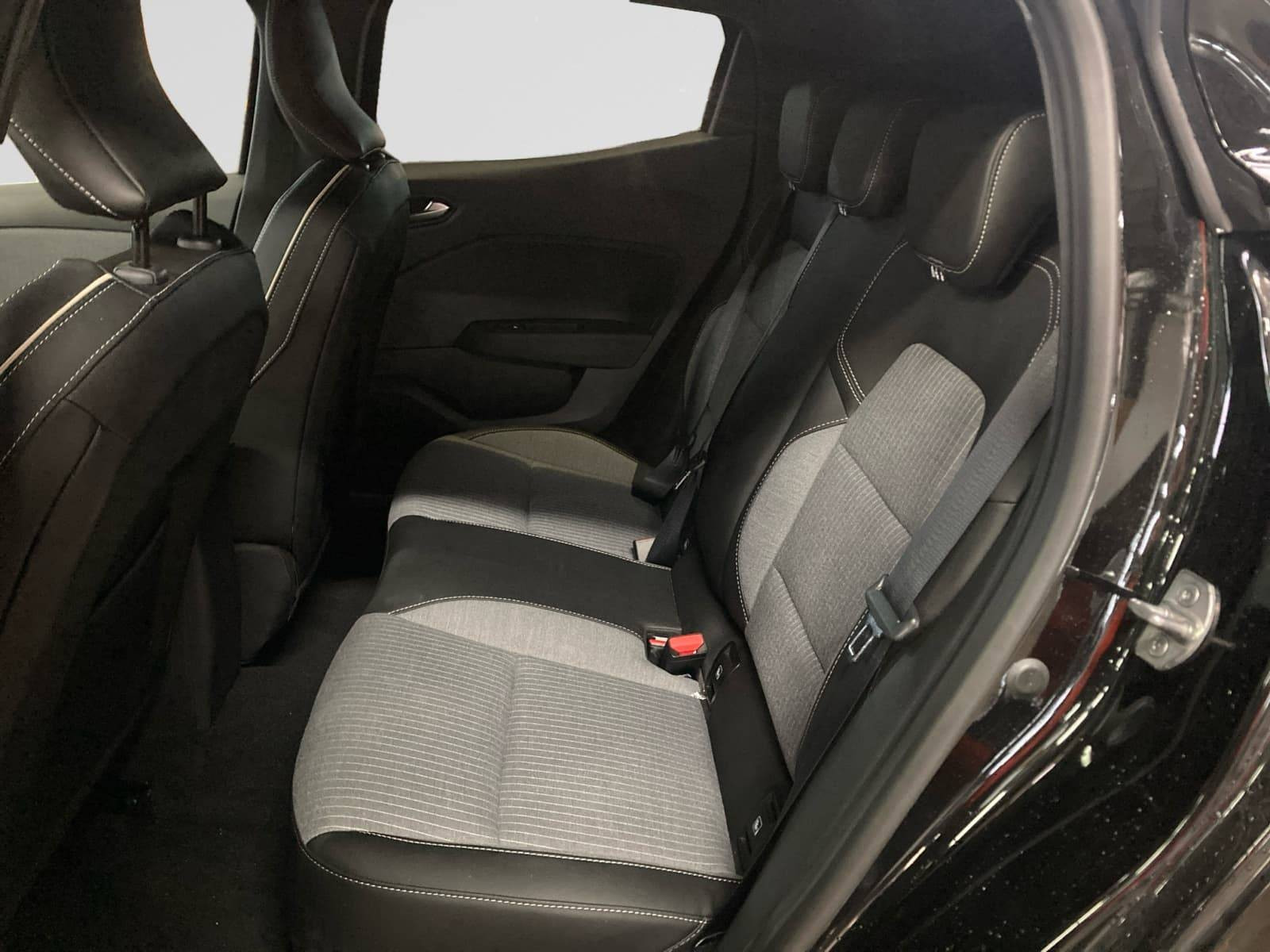 Vente en ligne Renault Clio 5 Clio TCe 90 ch GSR2 au prix de 19 490 €