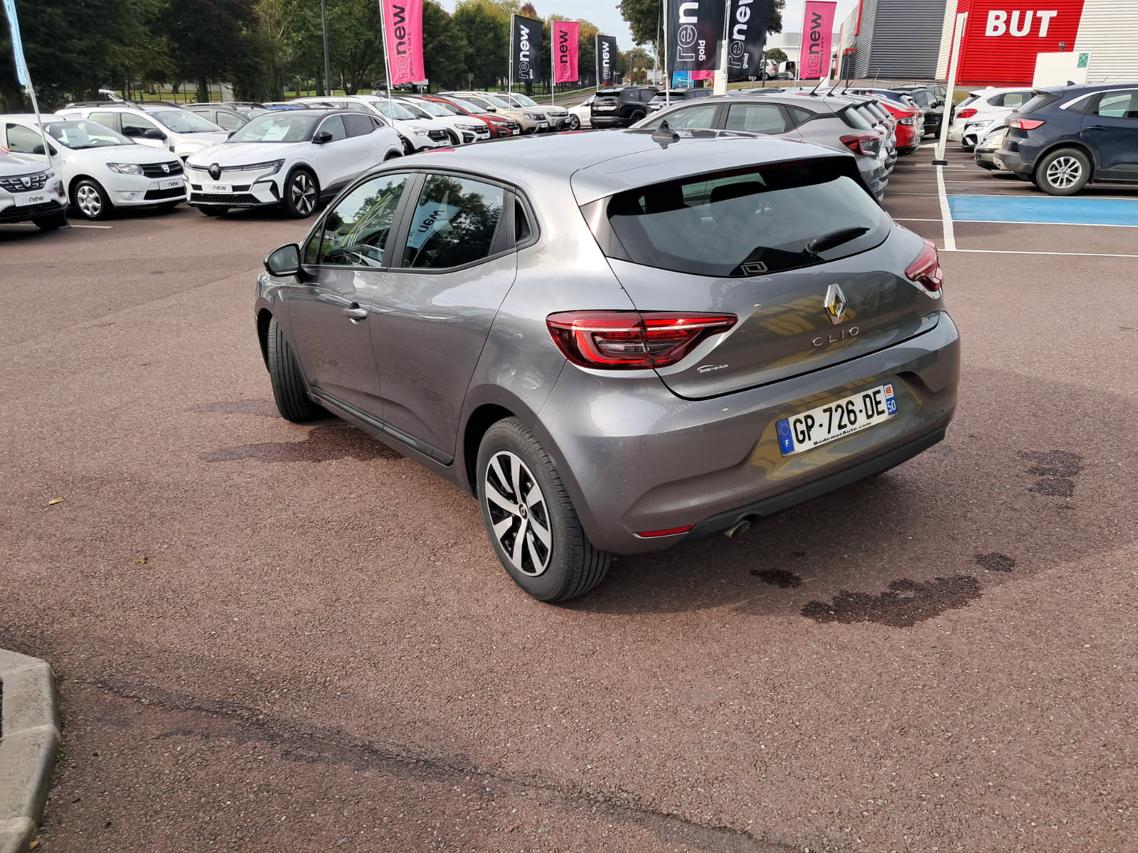 Vente en ligne Renault Clio 5 Clio TCe 90 au prix de 14 990 €