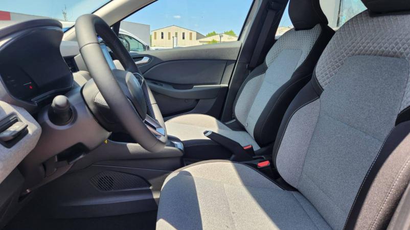 Vente en ligne Renault Clio 5 Clio E-Tech full hybrid 145 GSR2 au prix de 21 650 €