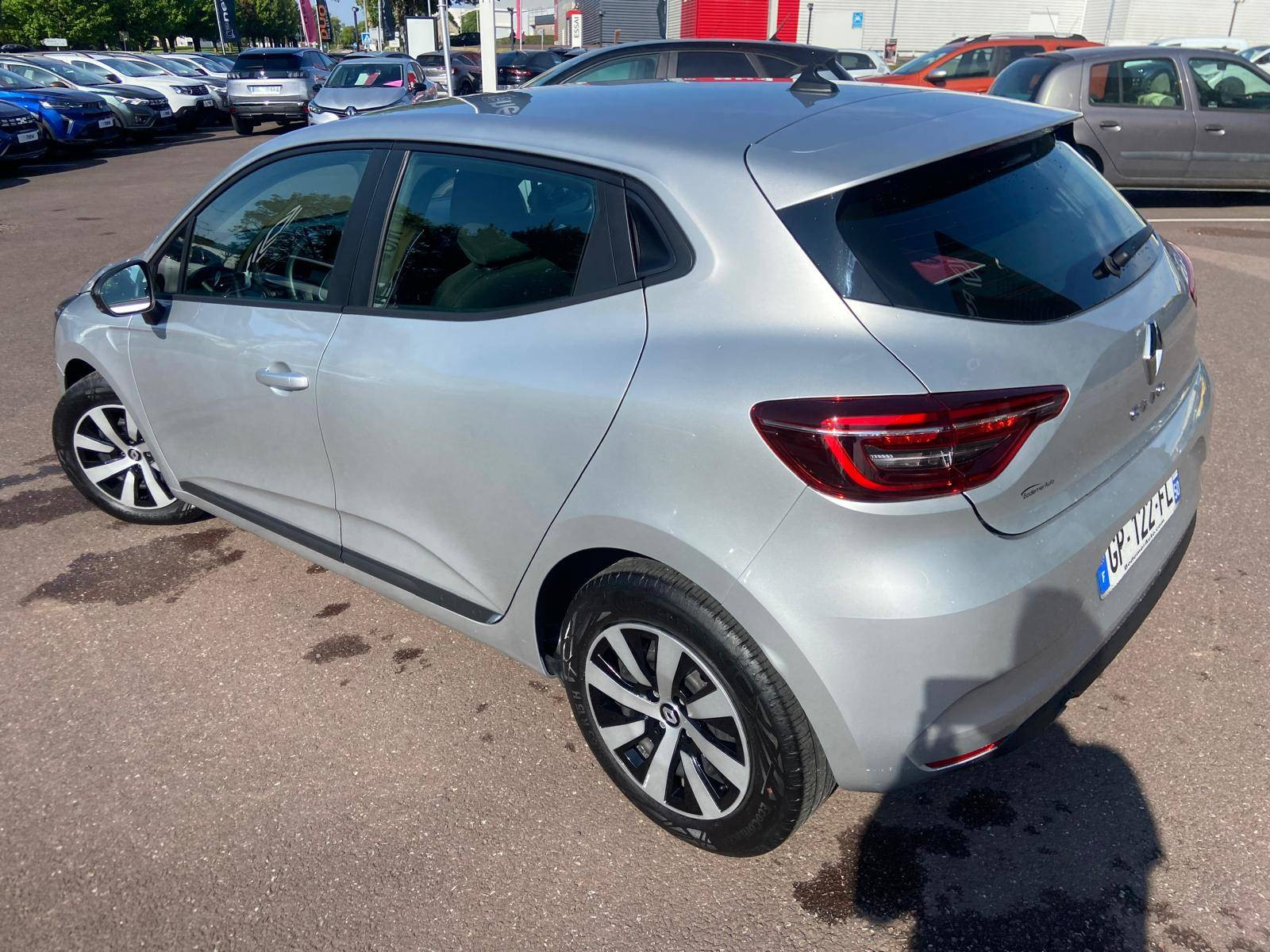 Vente en ligne Renault Clio 5 Clio TCe 90 au prix de 14 890 €