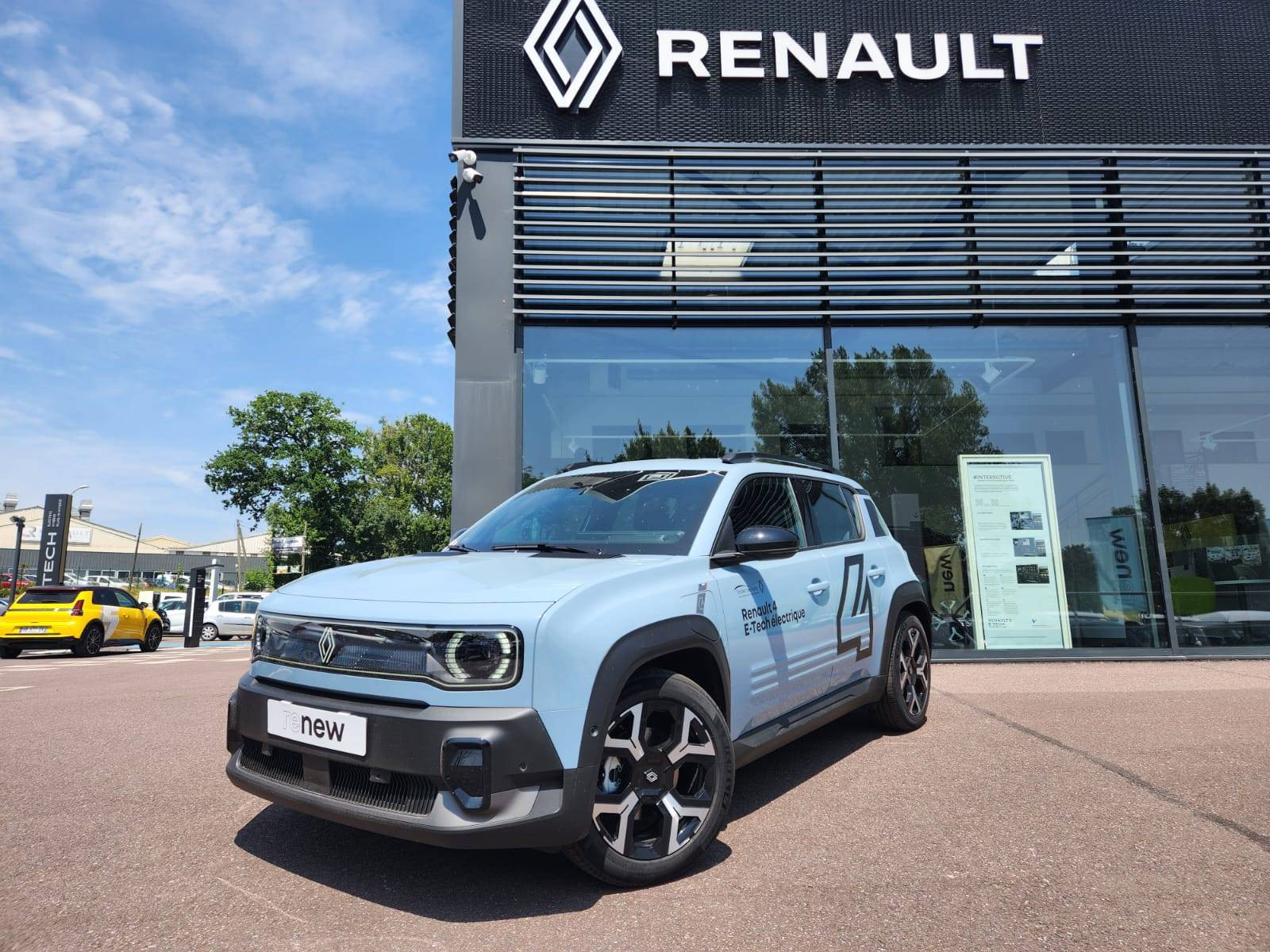 Renault R4 E-Tech  150 ch autonomie confort occasion de 2025 en vente à Coutances