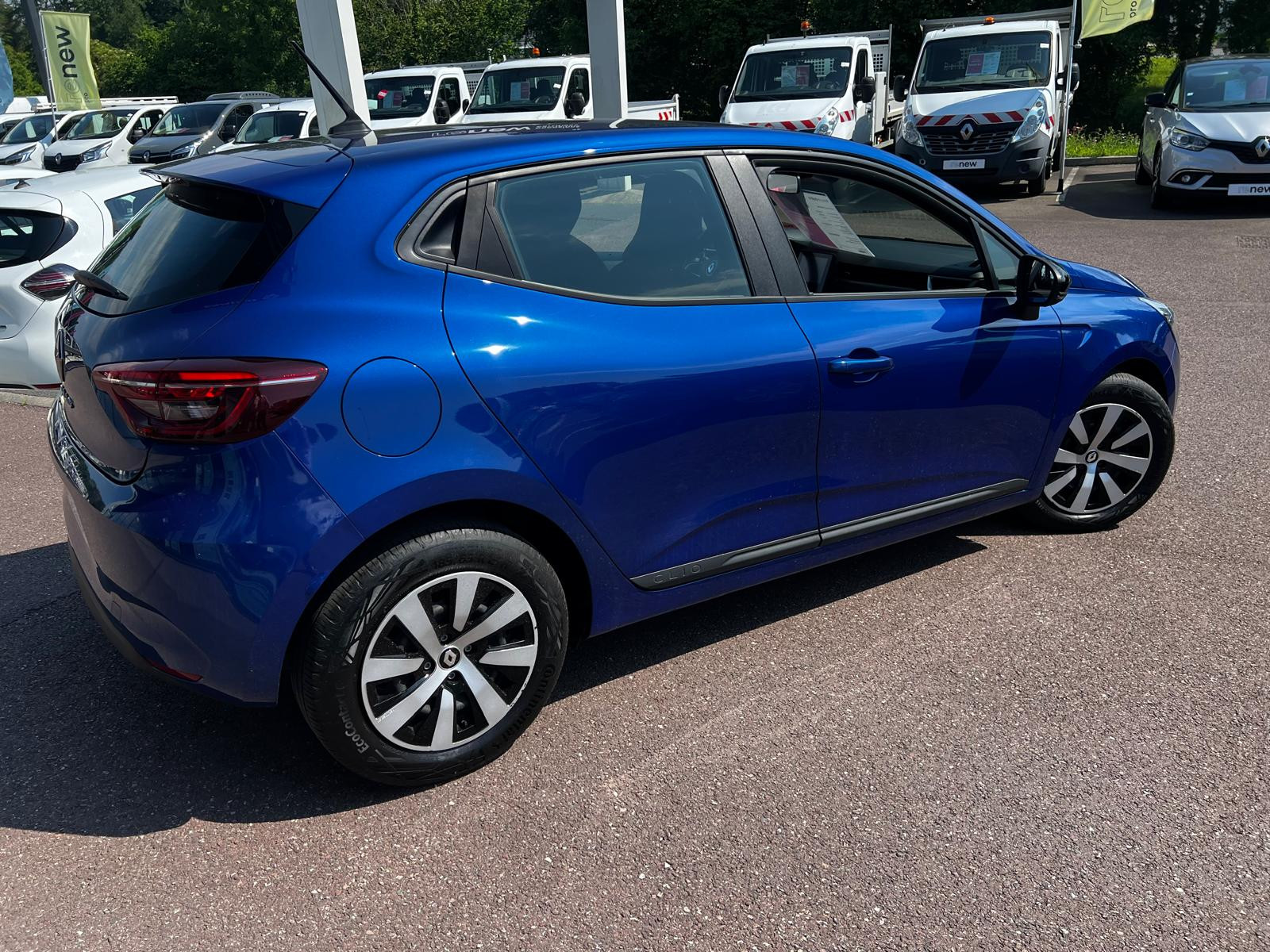 Vente en ligne Renault Clio 5 Clio TCe 90 au prix de 14 990 €