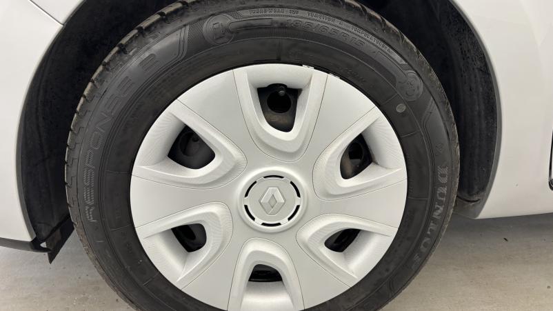 Vente en ligne Renault Clio 4 CLIO SOCIETE DCI 75 ENERGY au prix de 10 590 €