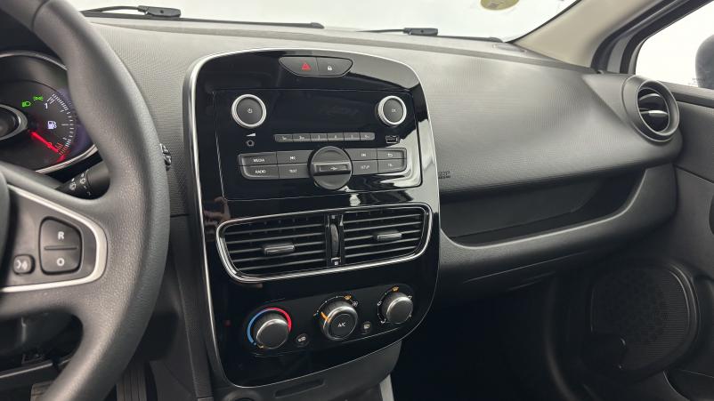 Vente en ligne Renault Clio 4 CLIO SOCIETE DCI 75 ENERGY au prix de 10 590 €