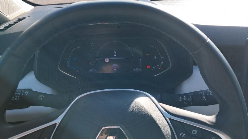 Vente en ligne Renault Clio 5 Clio E-Tech full hybrid 145 au prix de 18 990 €