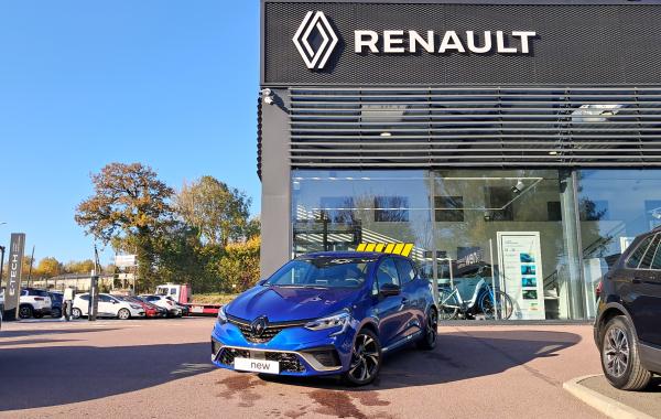 Renault Clio 5 Clio E-Tech full hybrid 145 occasion de 2023 en vente à Coutances