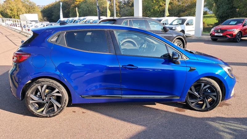 Vente en ligne Renault Clio 5 Clio E-Tech full hybrid 145 au prix de 20 990 €