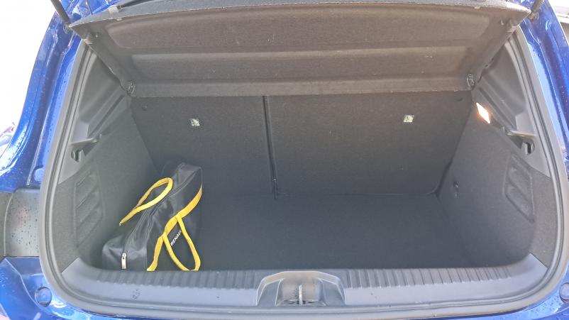 Vente en ligne Renault Clio 5 Clio E-Tech full hybrid 145 au prix de 20 990 €