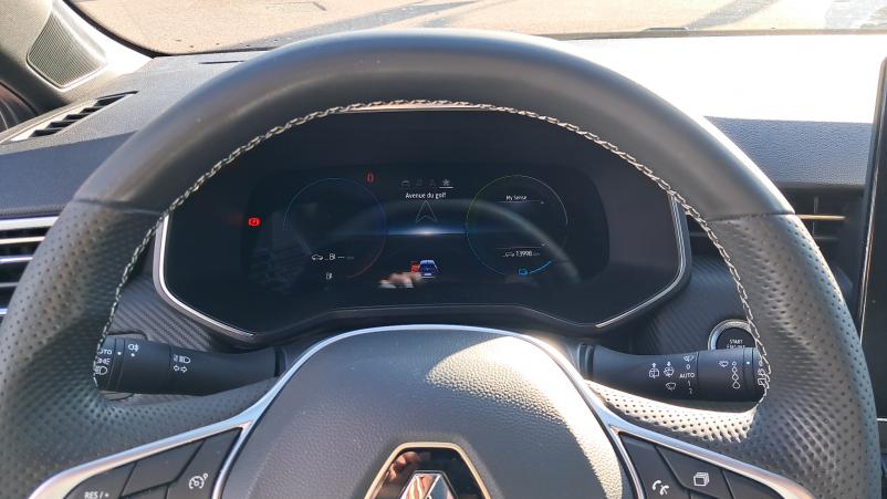 Vente en ligne Renault Clio 5 Clio E-Tech full hybrid 145 au prix de 20 990 €