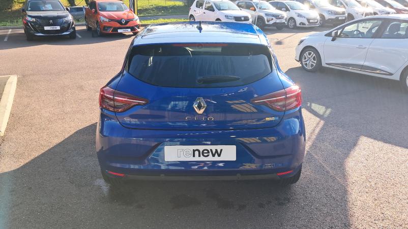 Vente en ligne Renault Clio 5 Clio E-Tech full hybrid 145 au prix de 18 990 €