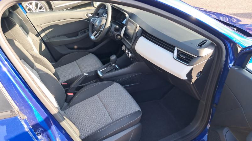 Vente en ligne Renault Clio 5 Clio E-Tech full hybrid 145 au prix de 18 990 €