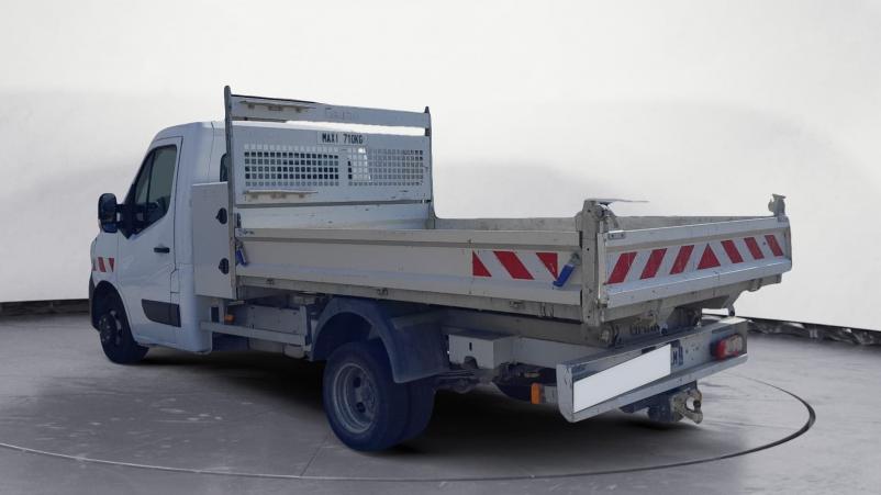 Vente en ligne Renault Master 3 Châssis Cabine MASTER BENNE PROPULSION ROUES JUMELEES 3T5 + COFFRE L3 DCI 130 au prix de 27 990 €