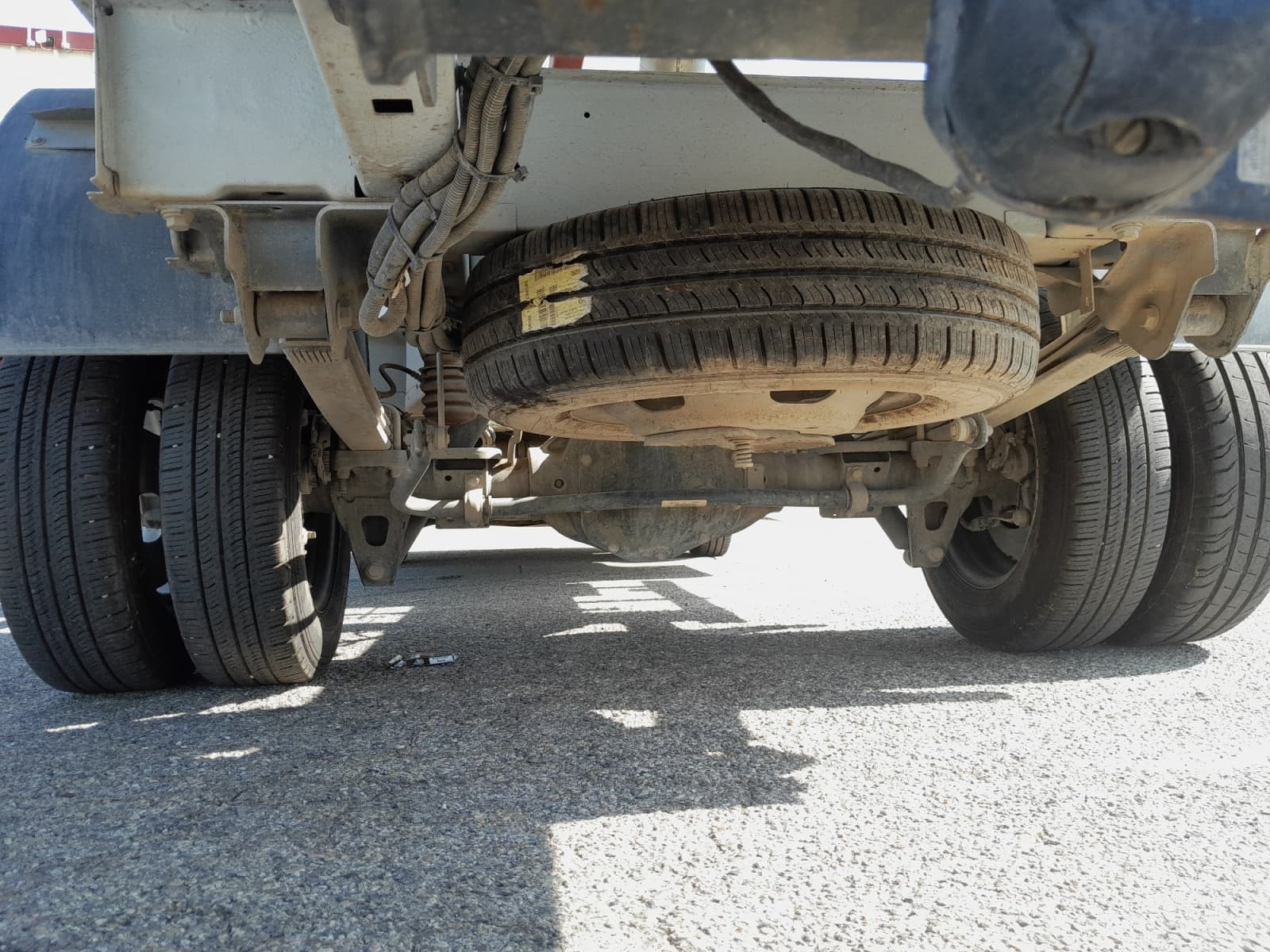 Vente en ligne Renault Master 3 Châssis Cabine BENNE PROPULSION + COFFRE ROUES JUMELEES 3T5 L3 DCI 130 au prix de 27 990 €