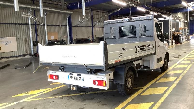 Vente en ligne Renault Master Benne MASTER TRACTION 3T5 L2 2.3DCI 135 au prix de 25 990 €