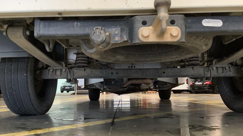 Vente en ligne Renault Master Benne MASTER TRACTION 3T5 L2 2.3DCI 135 au prix de 25 990 €