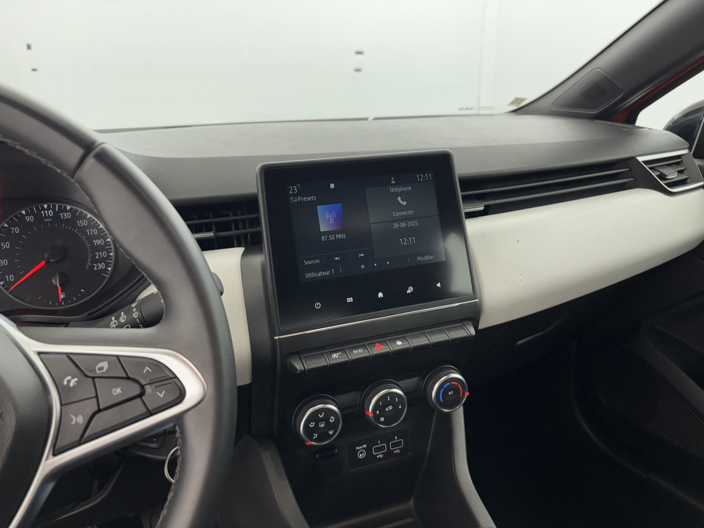 Vente en ligne Renault Clio 5 Clio TCe 90 - 21N au prix de 14 290 €