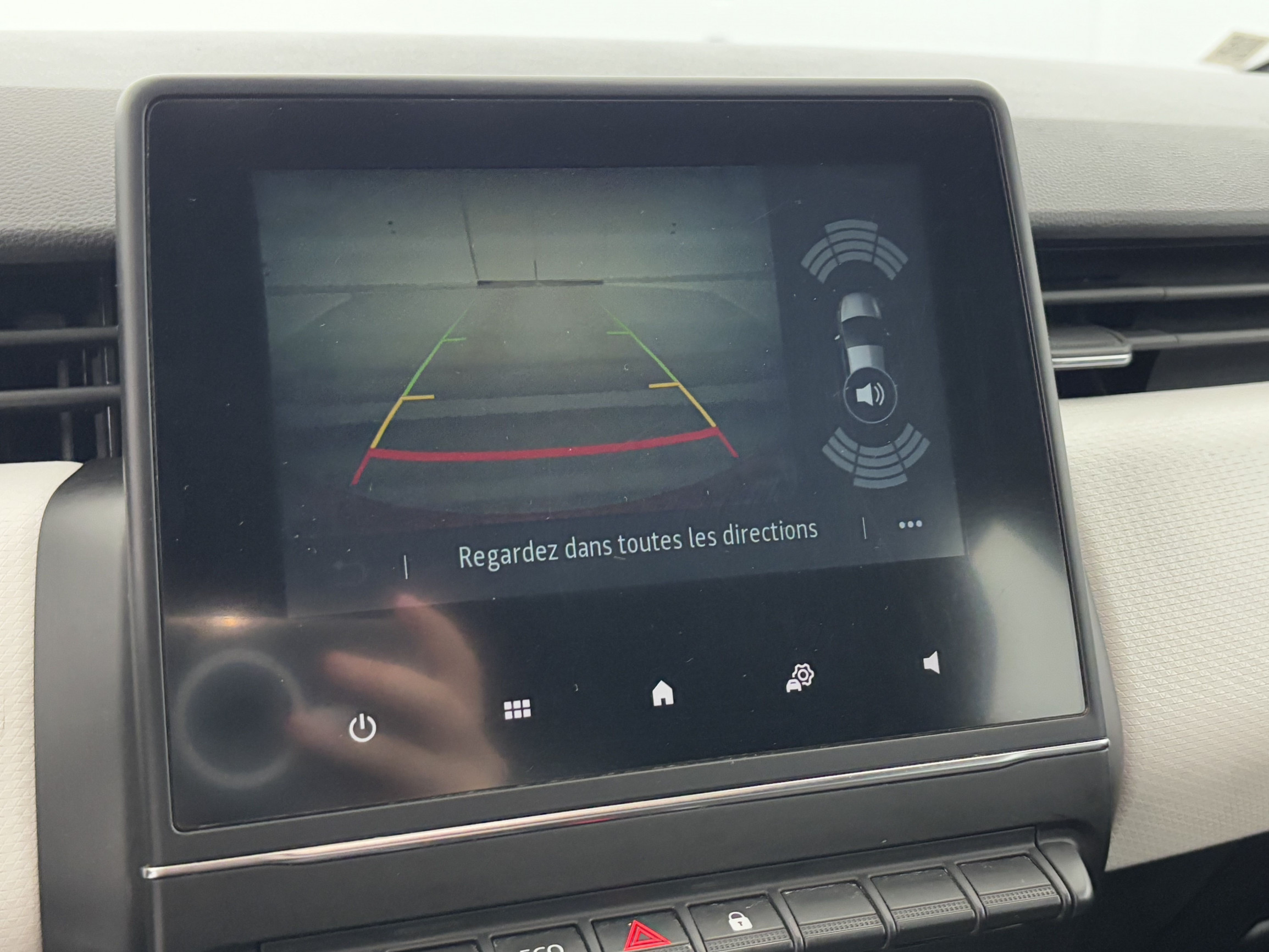 Vente en ligne Renault Clio 5 Clio TCe 90 - 21N au prix de 14 290 €