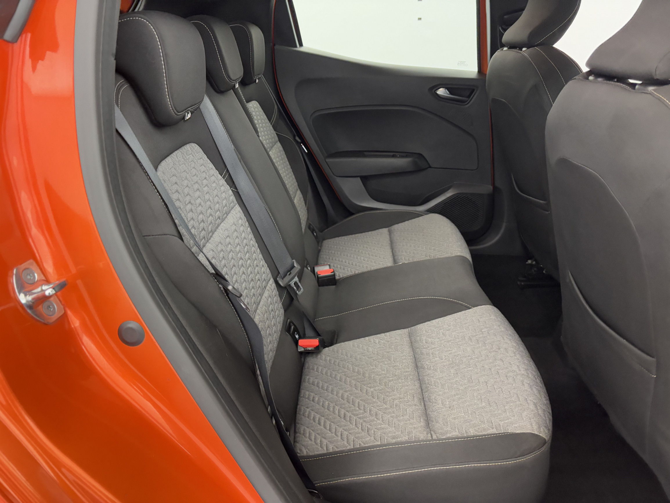 Vente en ligne Renault Clio 5 Clio TCe 90 - 21N au prix de 14 290 €