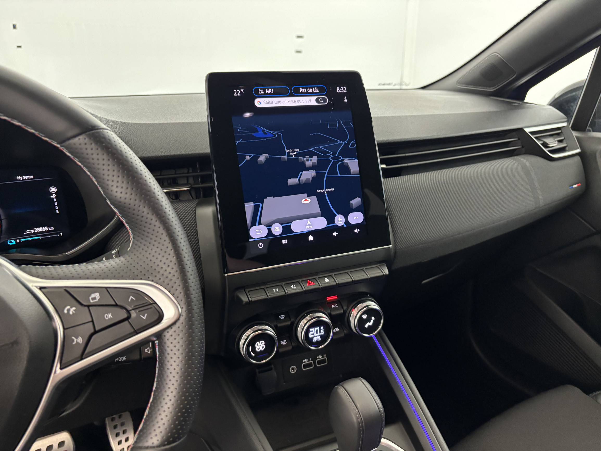 Vente en ligne Renault Clio 5 Clio E-Tech full hybrid 145 au prix de 23 990 €