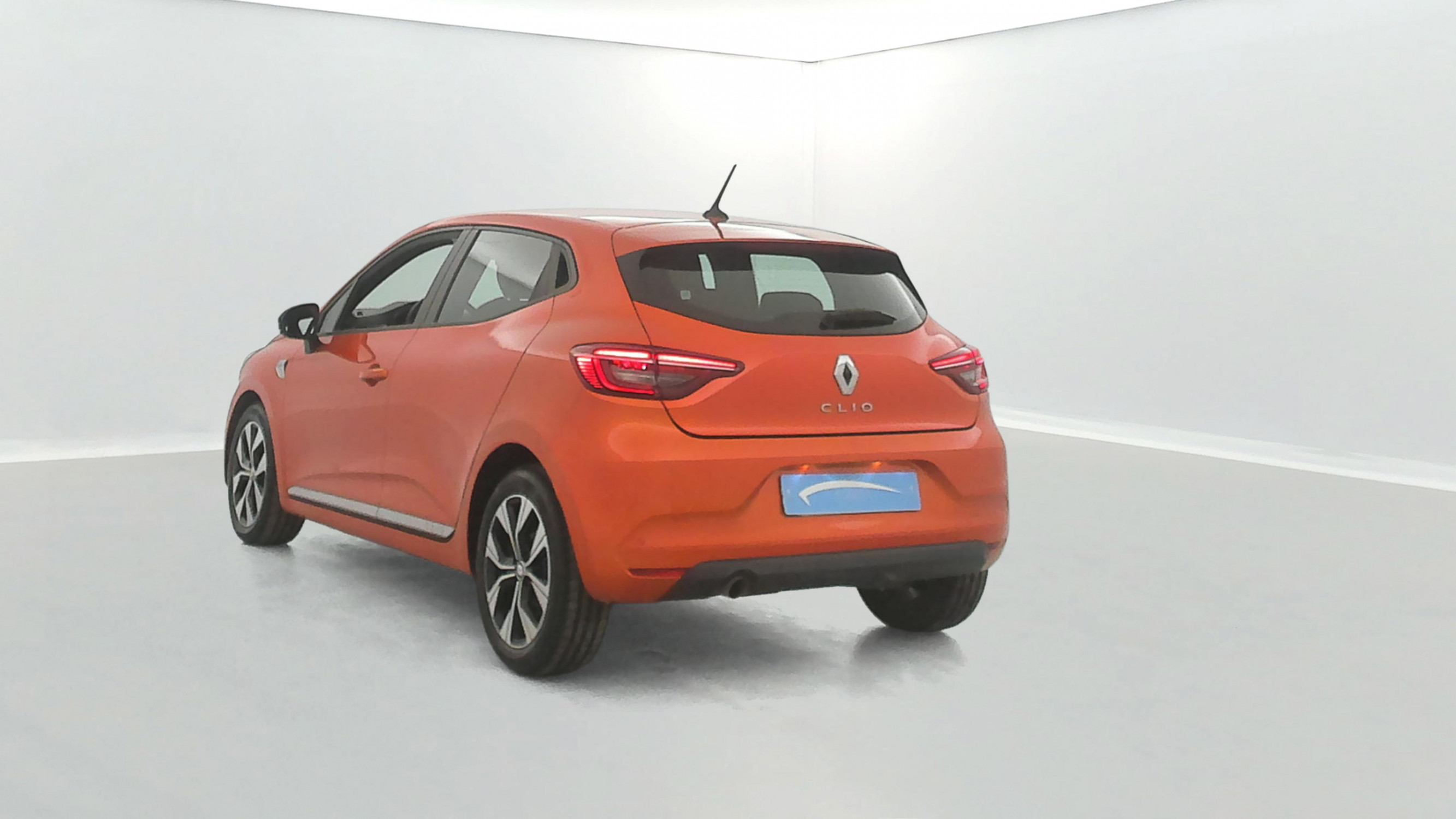 Vente en ligne Renault Clio 5 Clio TCe 90 - 21N au prix de 14 290 €