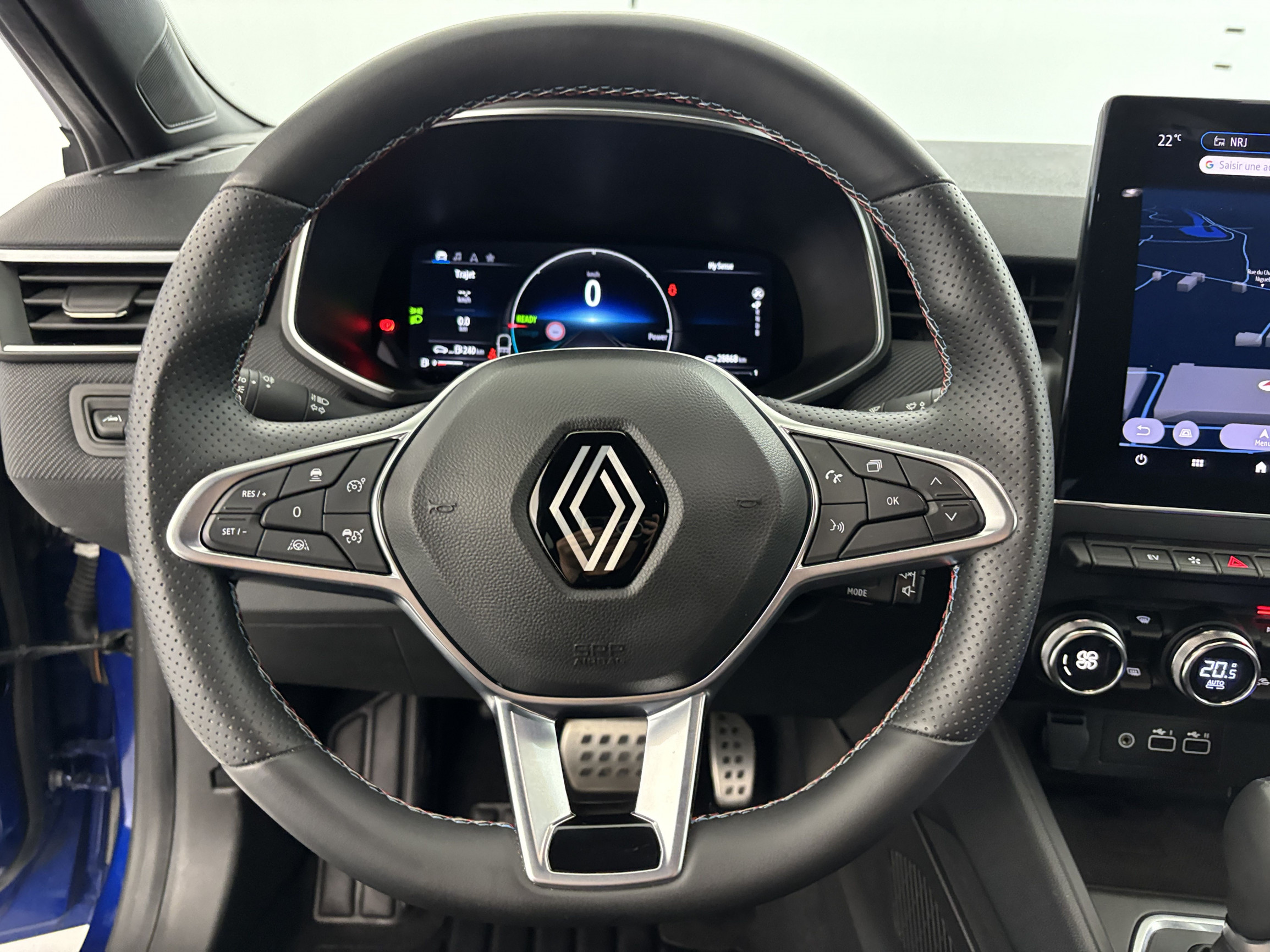 Vente en ligne Renault Clio 5 Clio E-Tech full hybrid 145 au prix de 23 990 €