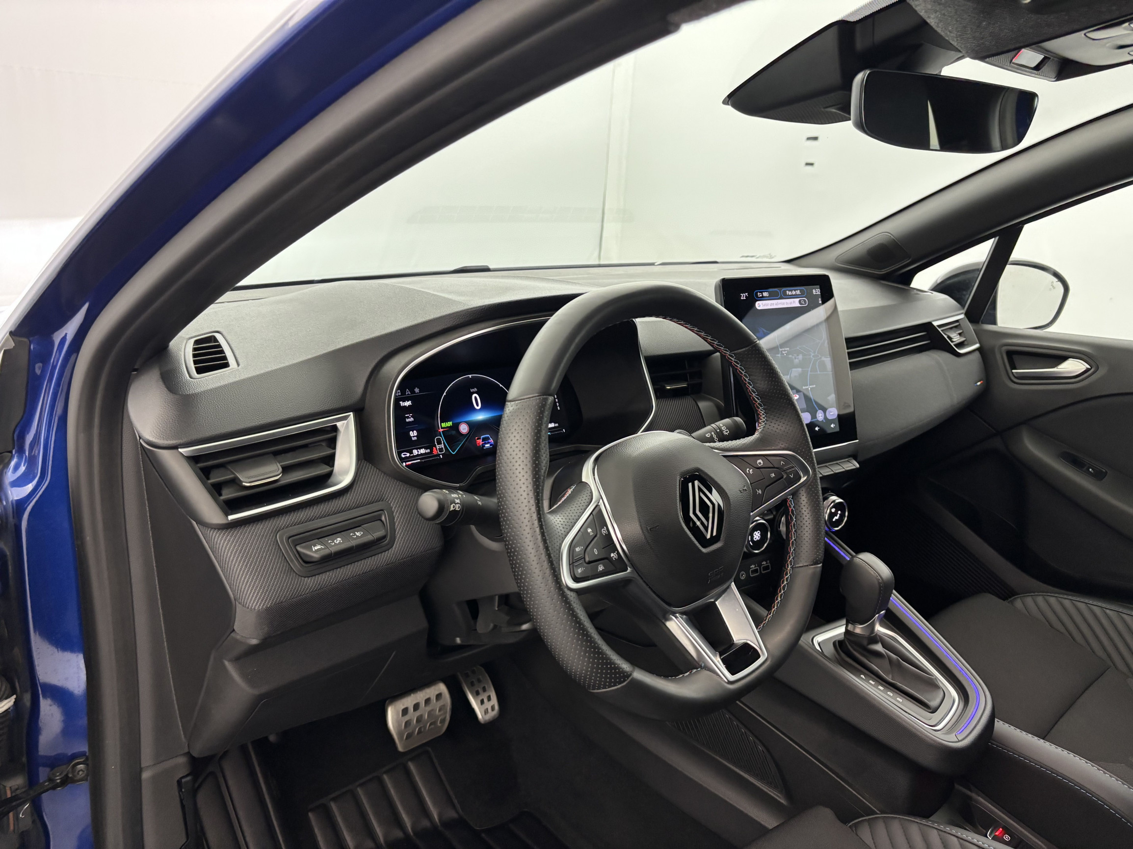 Vente en ligne Renault Clio 5 Clio E-Tech full hybrid 145 au prix de 23 990 €