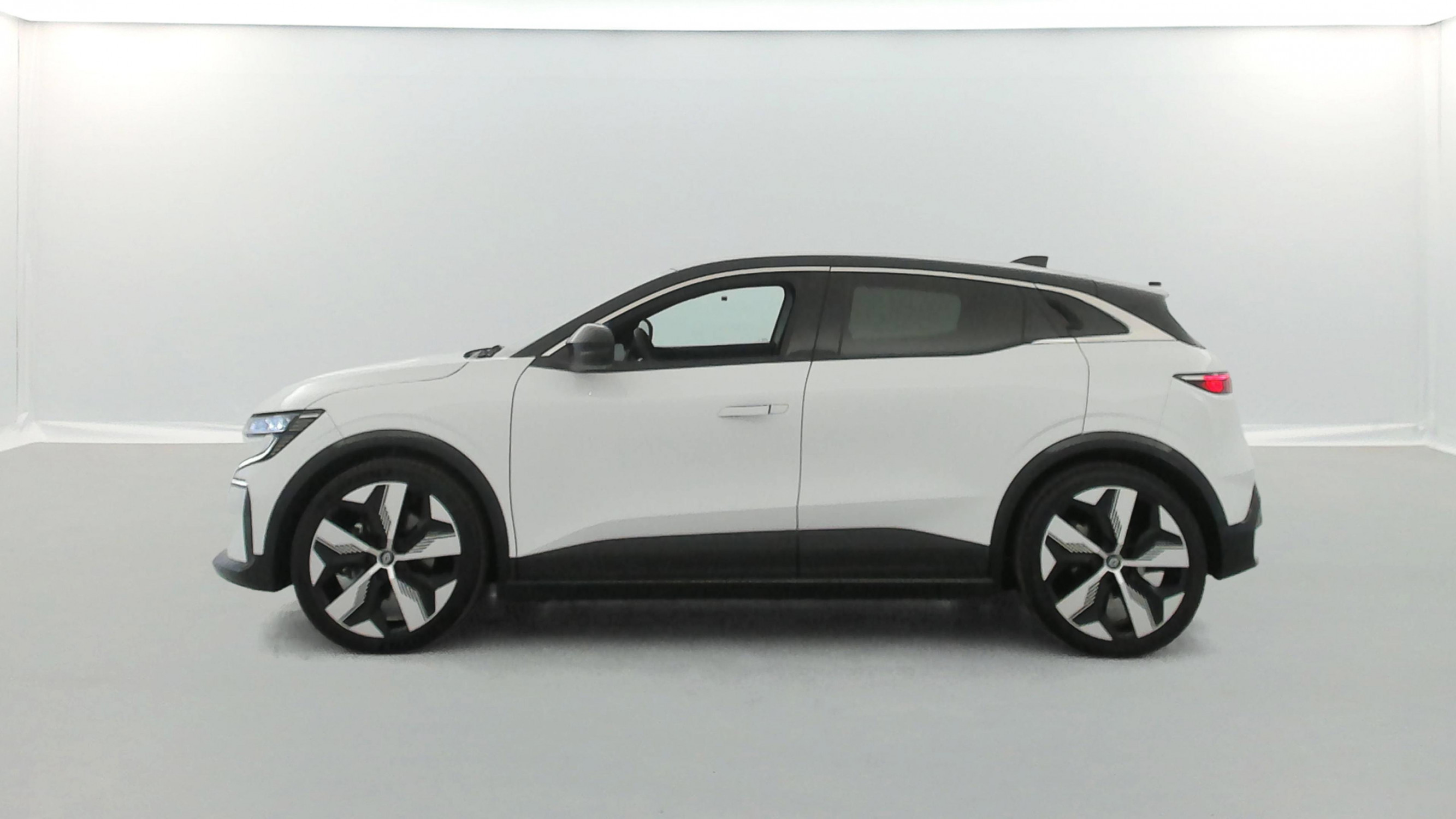 Vente en ligne Renault Megane E-Tech  220 ch autonomie confort GSR2 au prix de 28 990 €