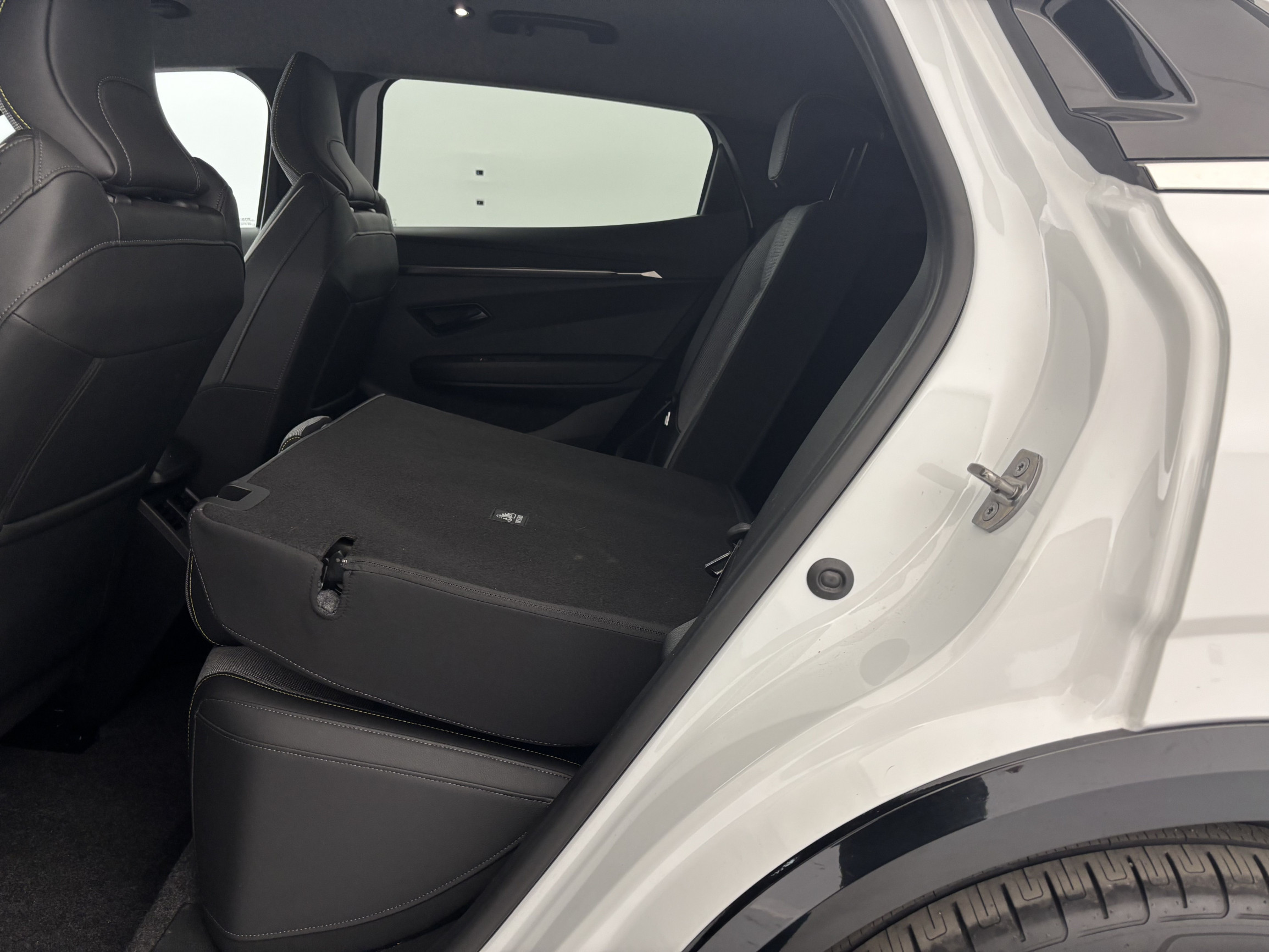 Vente en ligne Renault Megane E-Tech  220 ch autonomie confort GSR2 au prix de 28 990 €