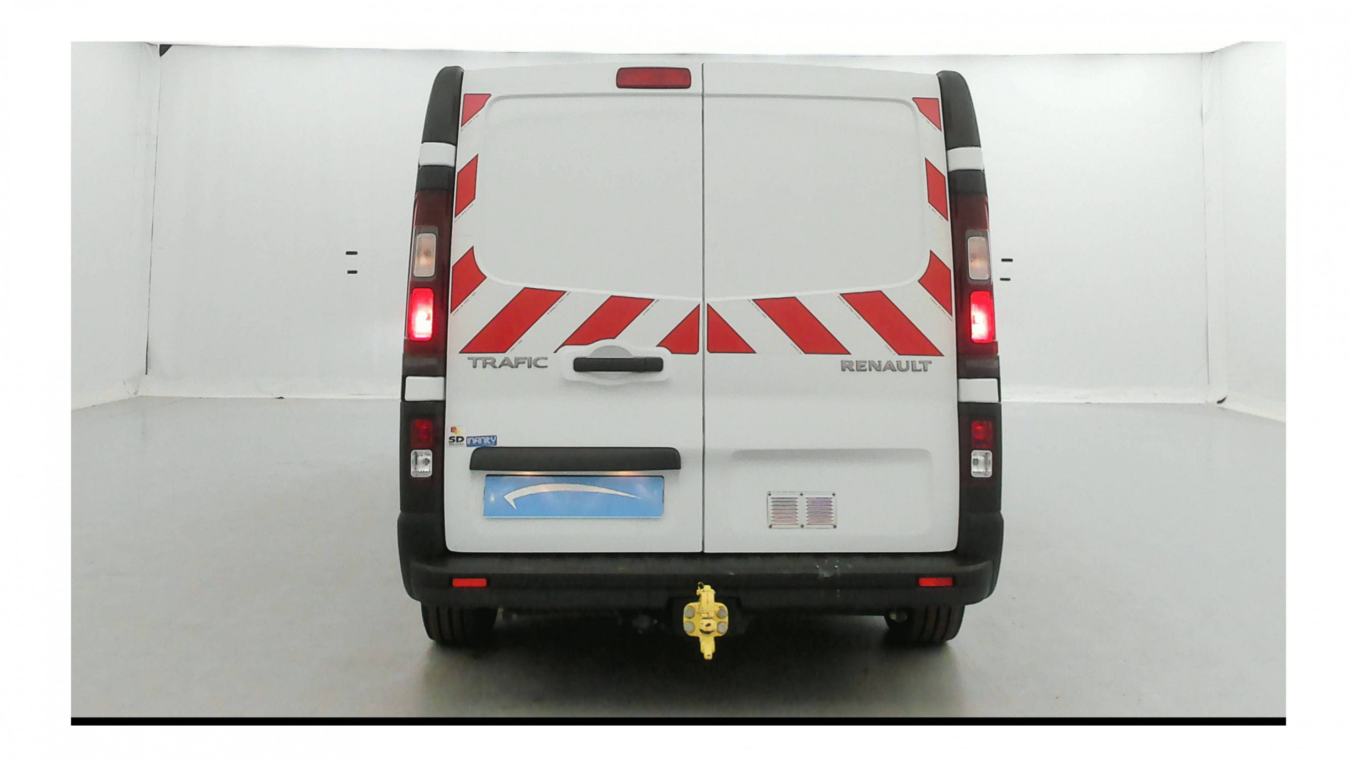 Vente en ligne Renault Trafic 3 Fourgon TRAFIC FGN L2H1 1300 KG DCI 95 au prix de 18 990 €