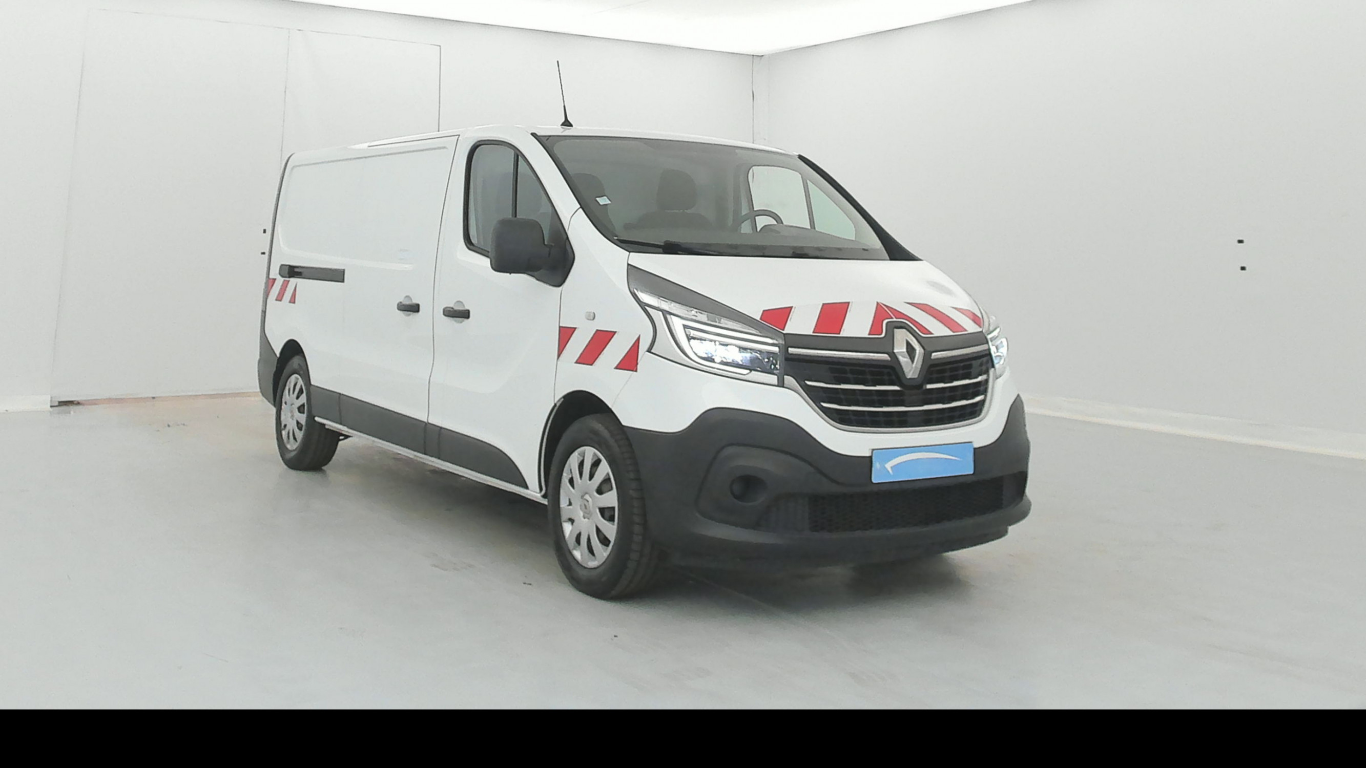 Vente en ligne Renault Trafic 3 Fourgon TRAFIC FGN L2H1 1300 KG DCI 95 au prix de 18 990 €
