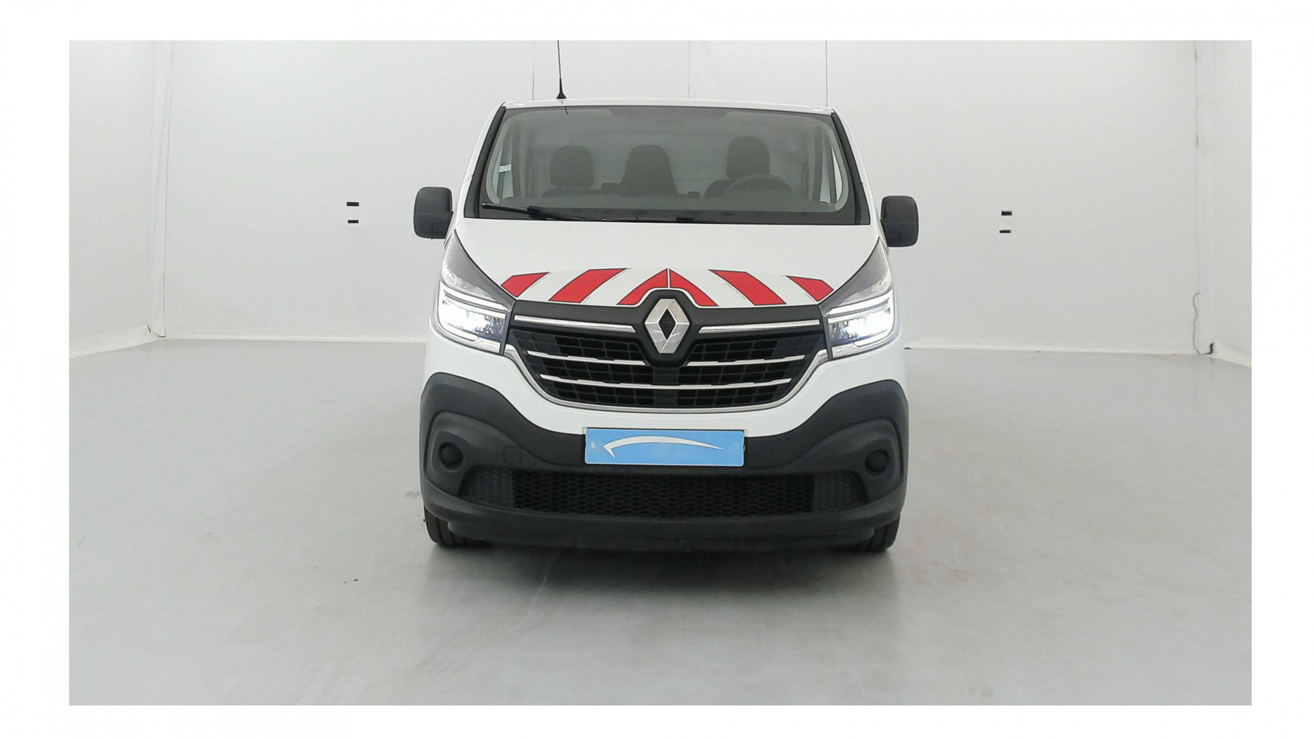 Vente en ligne Renault Trafic 3 Fourgon TRAFIC FGN L2H1 1300 KG DCI 95 au prix de 18 990 €