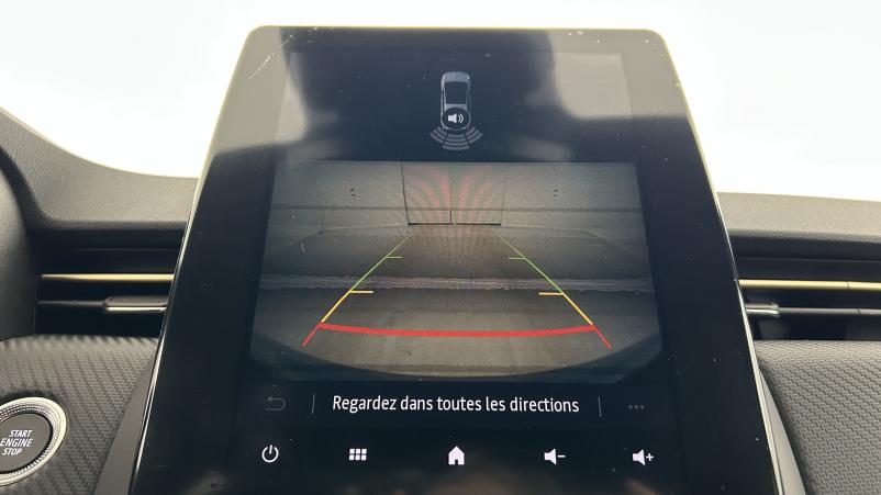 Vente en ligne Renault Clio 5 Clio E-Tech full hybrid 145 au prix de 20 990 €