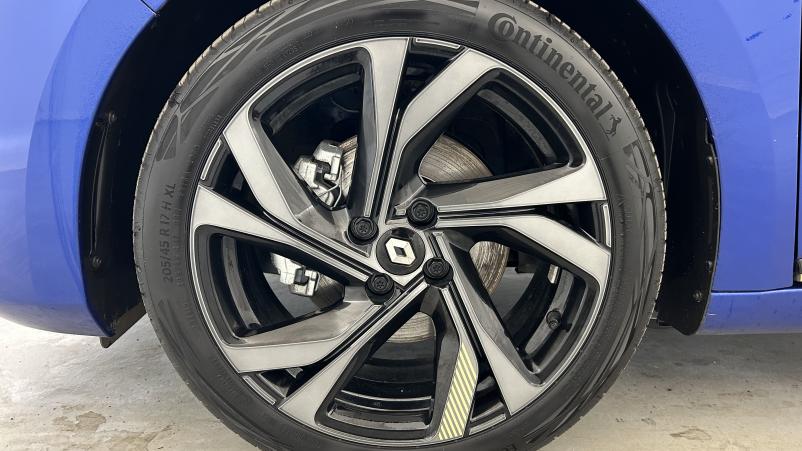 Vente en ligne Renault Clio 5 Clio E-Tech full hybrid 145 au prix de 20 990 €