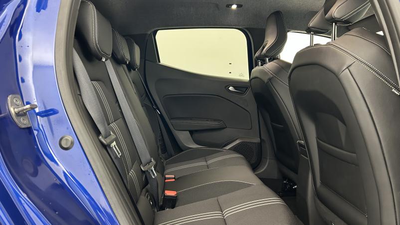 Vente en ligne Renault Clio 5 Clio E-Tech full hybrid 145 au prix de 20 990 €