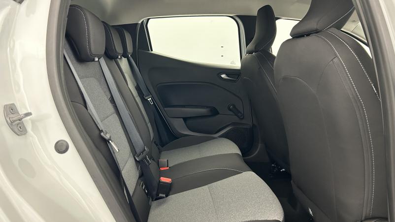 Vente en ligne Renault Clio 5 Clio Blue dCi 100 ch GSR2 au prix de 16 990 €