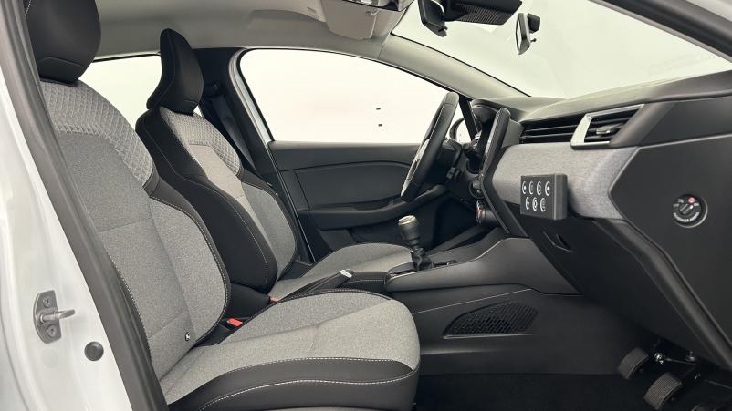 Vente en ligne Renault Clio 5 Clio Blue dCi 100 ch GSR2 au prix de 16 990 €