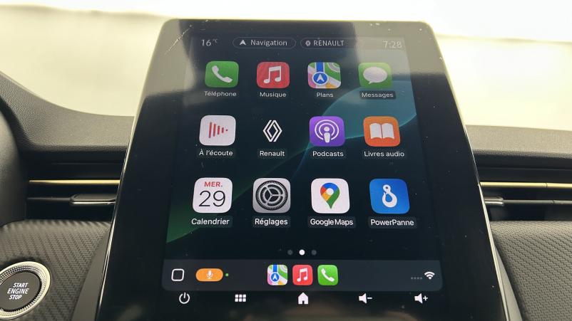 Vente en ligne Renault Clio 5 Clio E-Tech full hybrid 145 au prix de 20 990 €