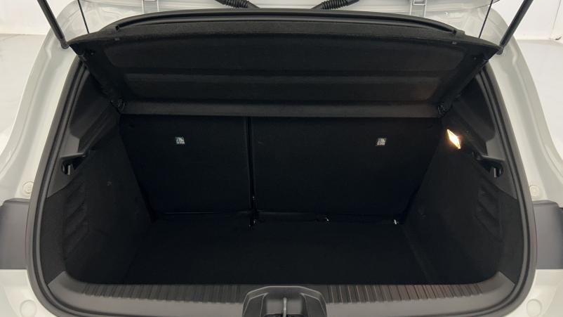 Vente en ligne Renault Clio 5 Clio Blue dCi 100 ch GSR2 au prix de 16 990 €