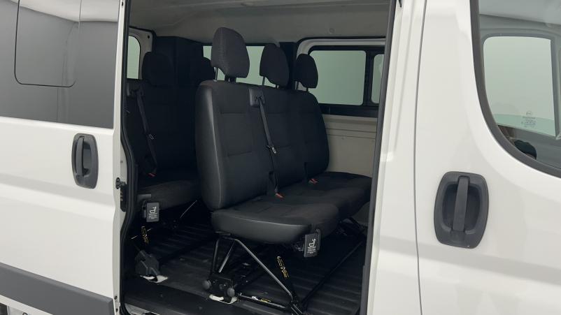 Vente en ligne Citroën Jumper Combi Jumper 30 L1H1 BlueHDI 130 S&S BVM6 au prix de 23 990 €