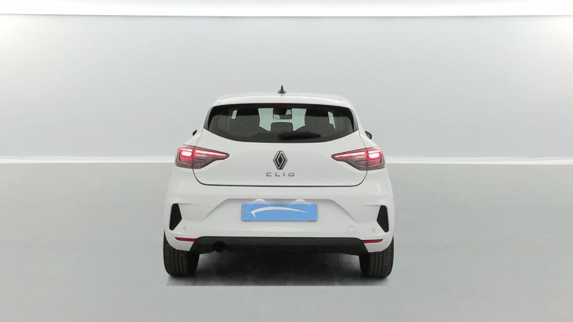 Vente en ligne Renault Clio 5 Clio Blue dCi 100 ch GSR2 au prix de 16 990 €