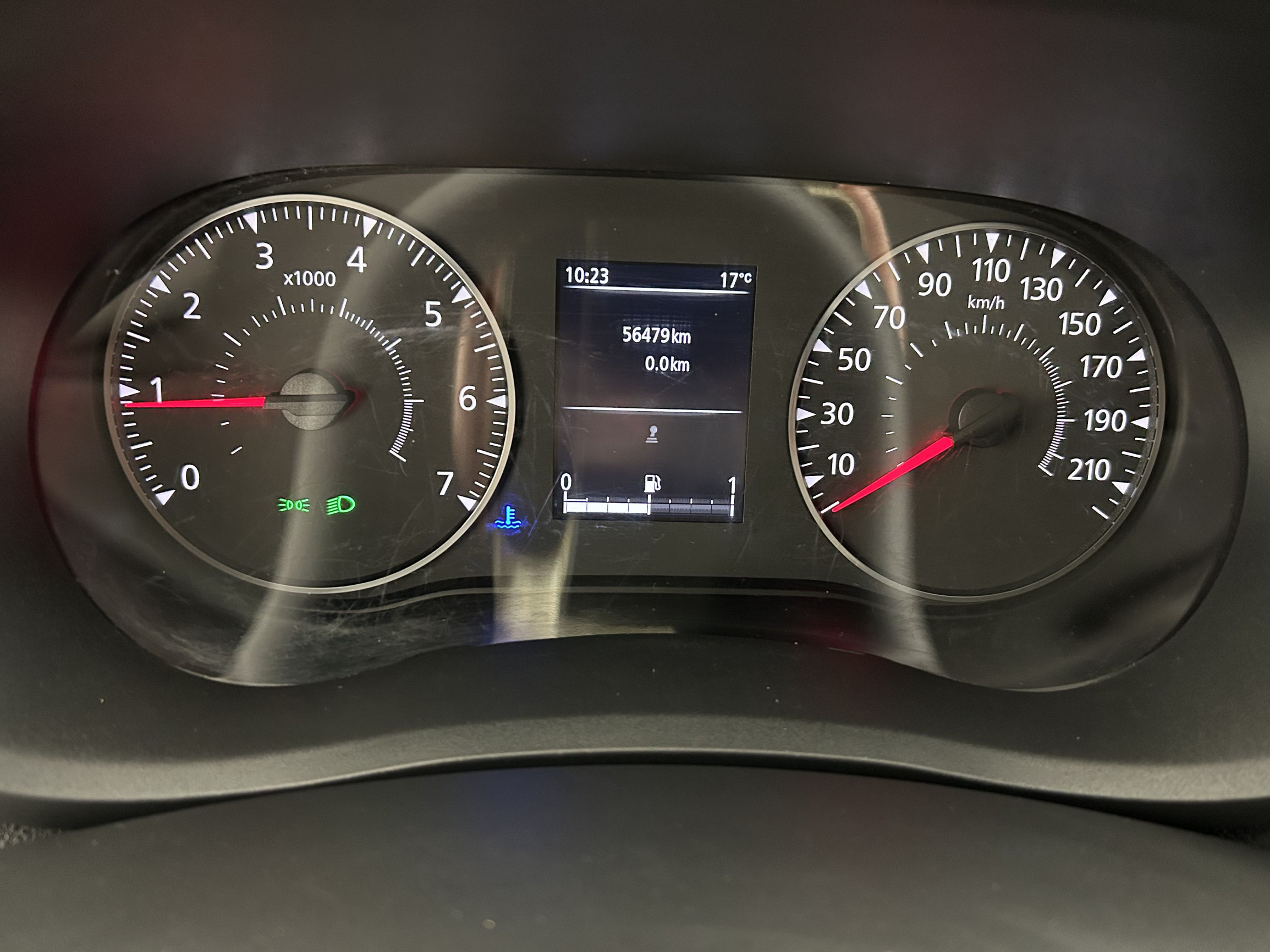 Vente en ligne Renault Master Fourgon MASTER FGN TRAC F3500 L2H2 BLUE DCI 135 au prix de 25 990 €