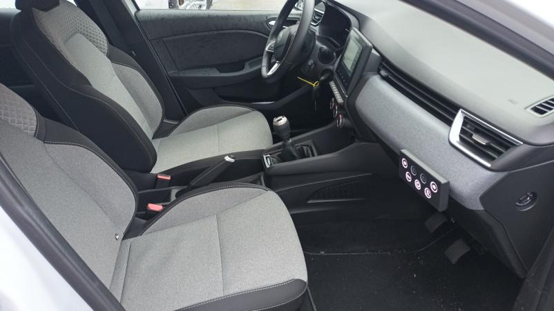 Vente en ligne Renault Clio 5 Clio Blue dCi 100 ch GSR2 au prix de 16 990 €